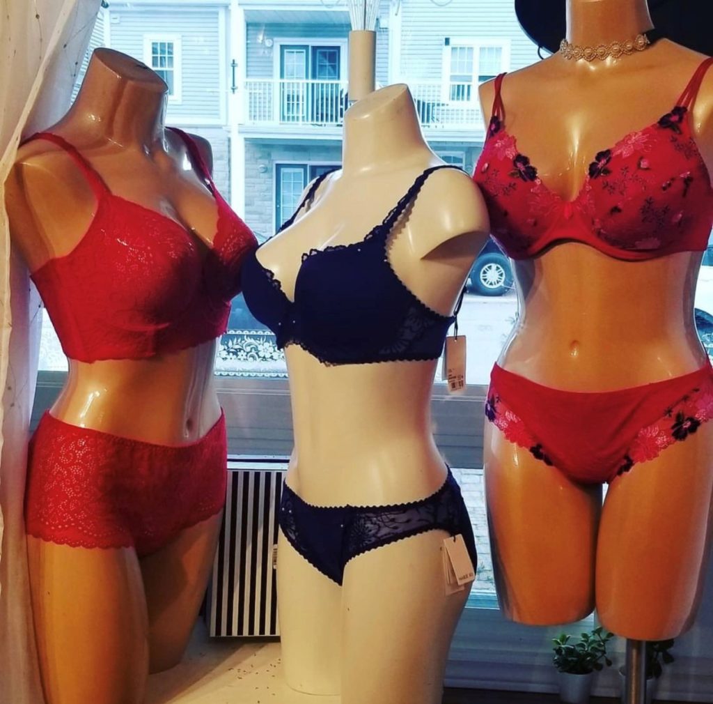 Mannequins at Comfort Bras by Pauline.
